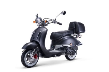 TECHNO CLASSIC 2.0 RETRO ROLLER 50ccm mattschwarz mit Topcase und schwarzer Sitzbank