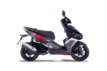 STRIKER 125 ccm  EFI - schwarz -