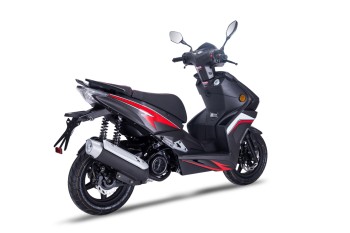 STRIKER 125 ccm  EFI - schwarz -